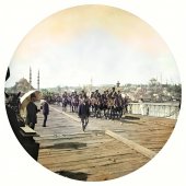 Галатский мост. Стамбул. Марш кавалерийского полка.