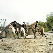 Окрестности Асхабада. Туркменская милиция на конях.